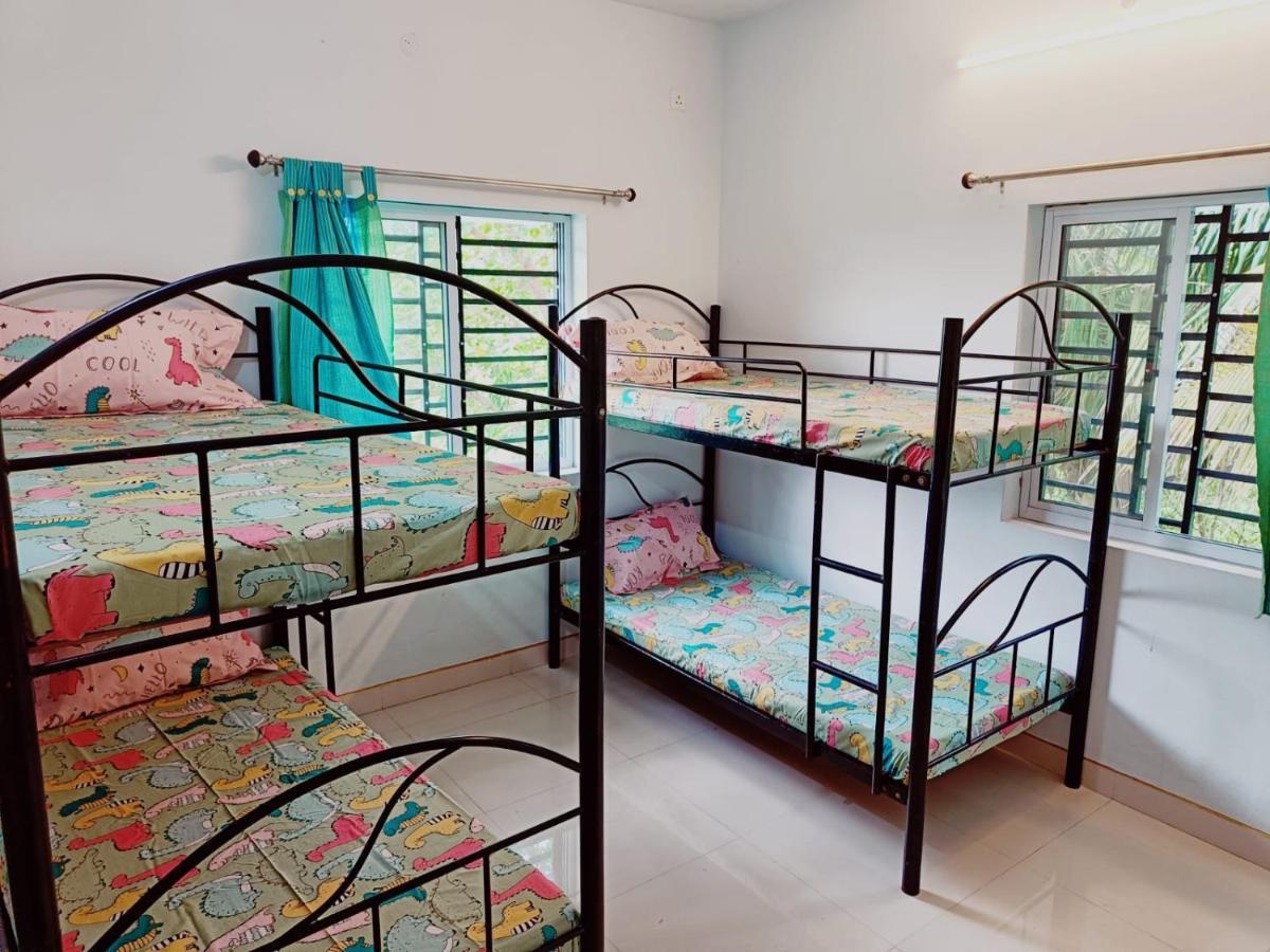 Funk Monk Hostel Auroville Ngoại thất bức ảnh
